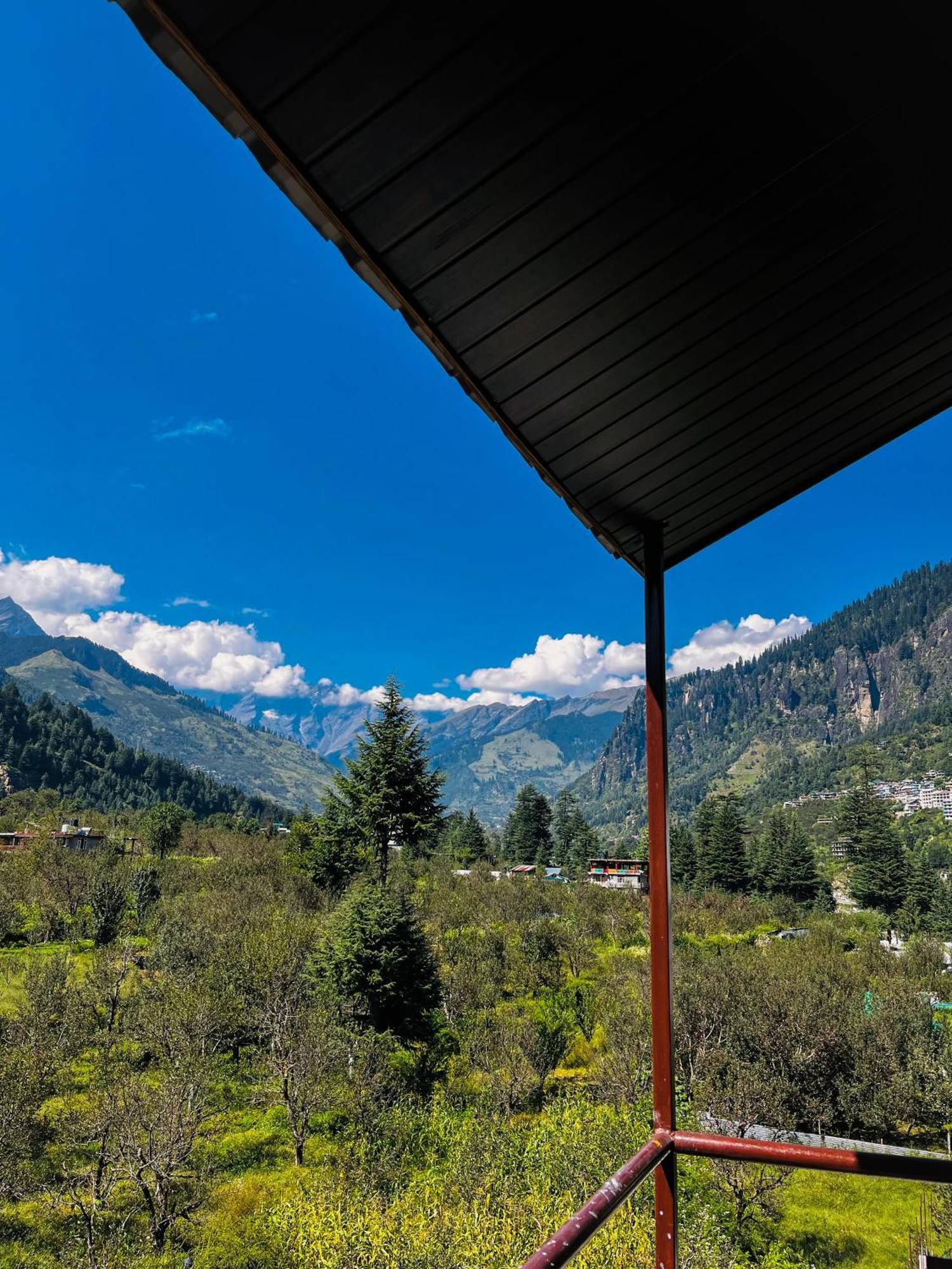 Resort Apple Flower By Manali Mall Road Manāli Exterior foto
