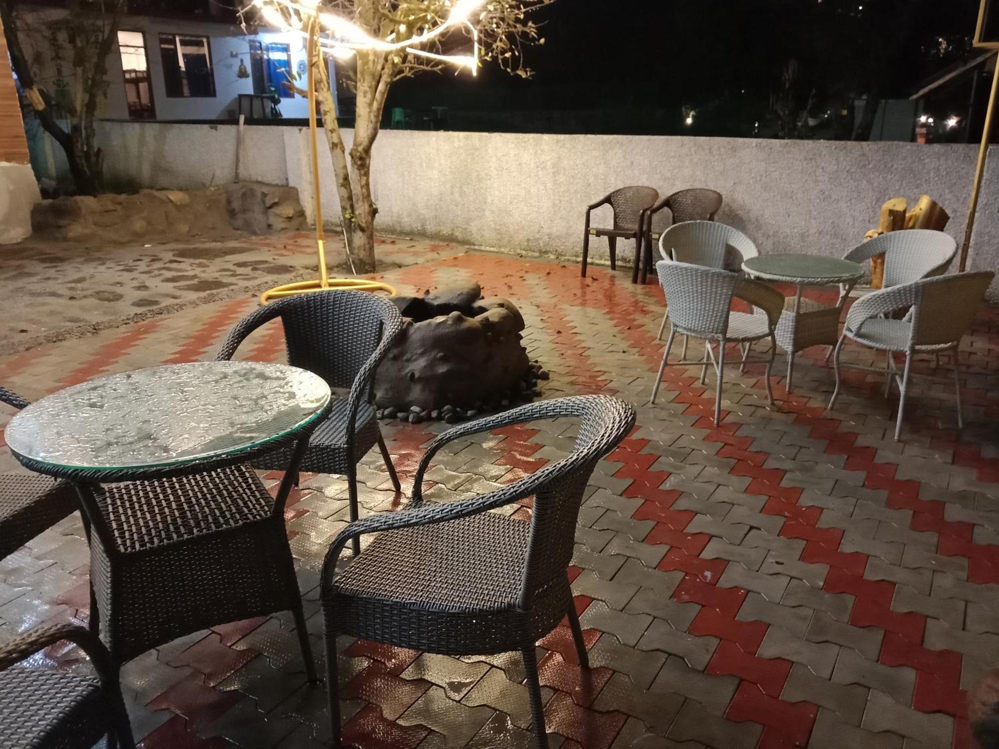 Resort Apple Flower By Manali Mall Road Manāli Exterior foto