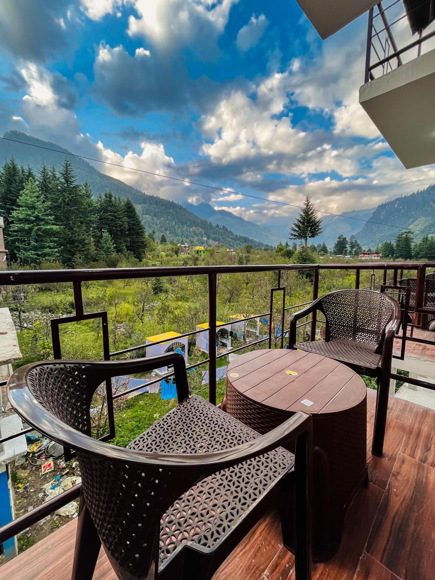 Resort Apple Flower By Manali Mall Road Manāli Exterior foto